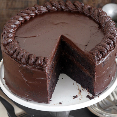 CHOCOLATE CAKE