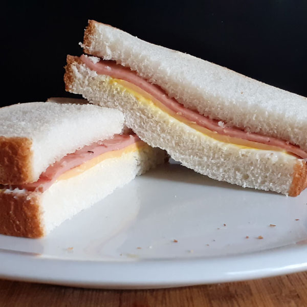 BOLOGNA SANDWICH